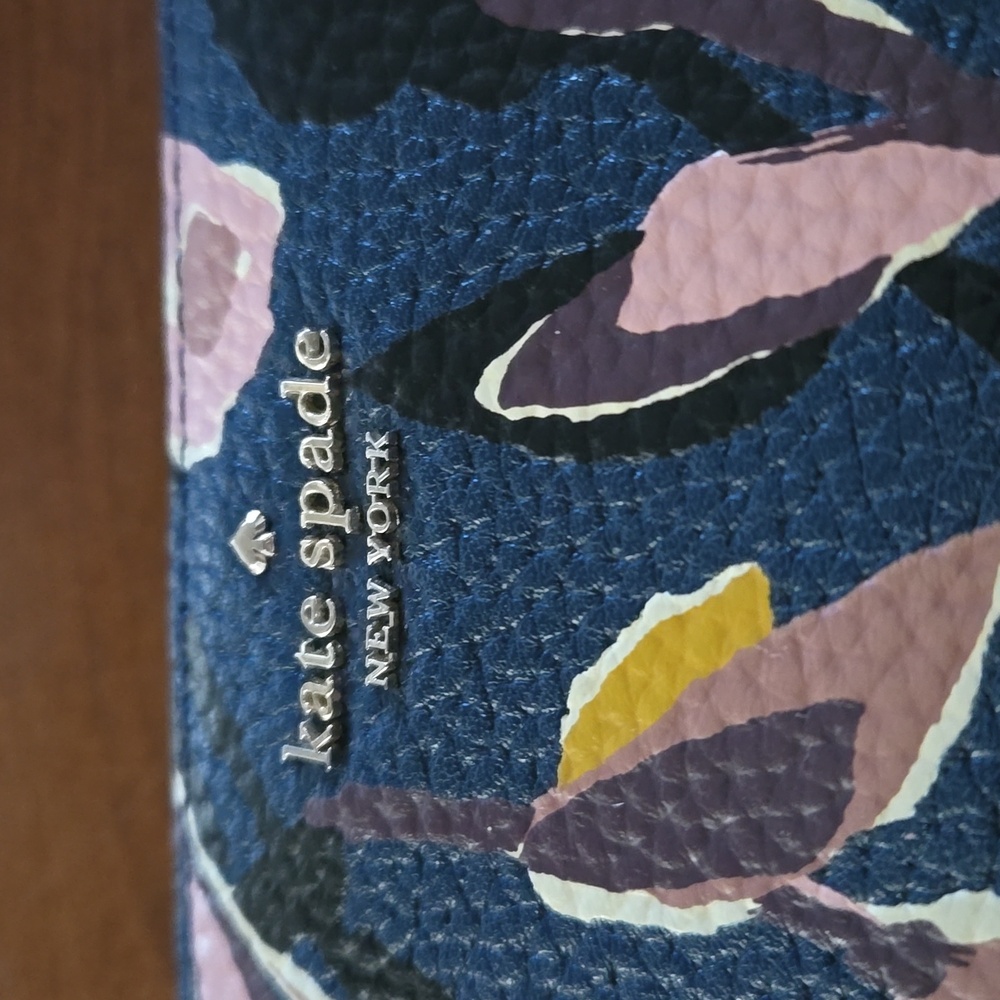 Kate Spade leather wallet - Picture 2 of 3